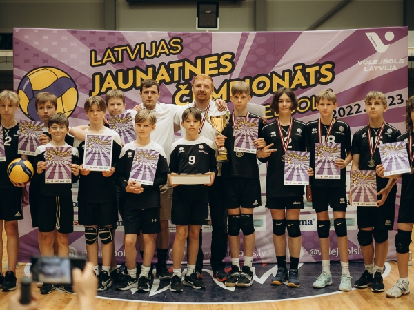 Izcīnīta sudraba medaļa finālsacensībās volejbolā U13 grupas zēniem